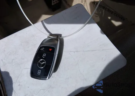 2018 Mercedes-Benz S 560 из США, поврежденный, VIN WDDUG8DB2JA380743